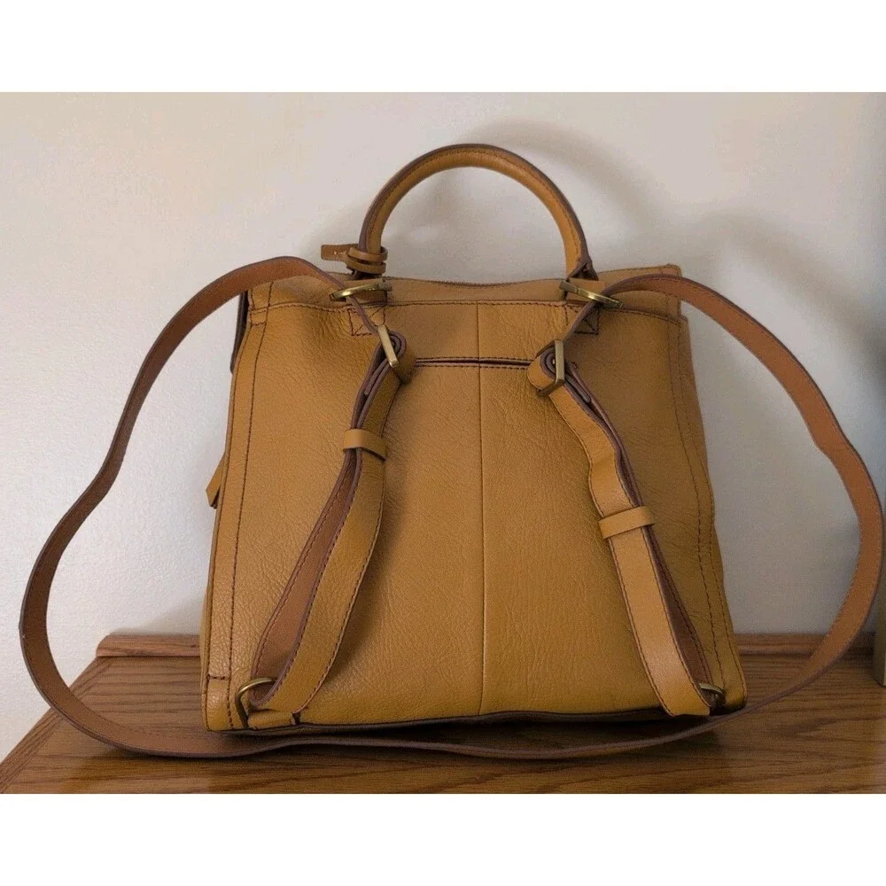 Fossil Parker Convertible Backpack Leather, Tan with Retro Wavy Stripes CUTE!